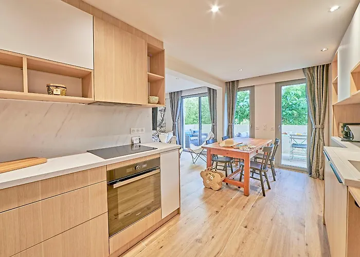 Διαμέρισμα L'escale-appartement Saint-tropez-4 Personnes- Piscine-garage Σαιν-Τροπέ